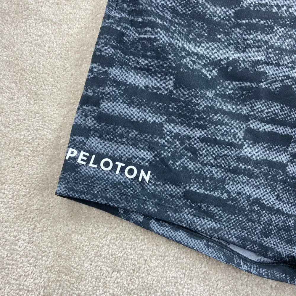 Lululemon Peloton Pace Breaker Shorts Mens XXL Grey Black Glitch Liner 9